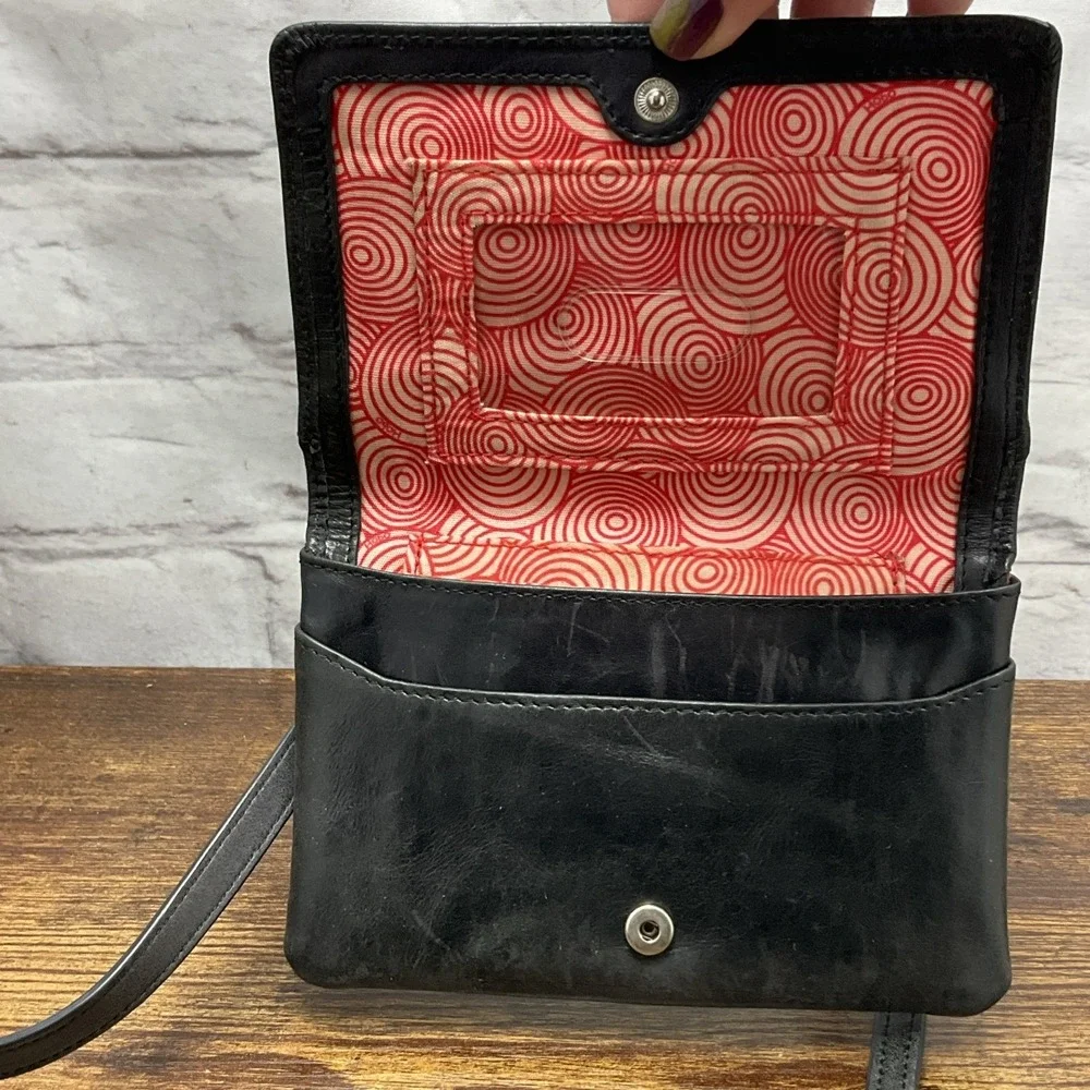HOBO International Black Leather Crossbody Purse Wallet